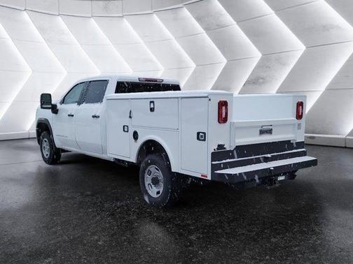 2024 GMC Sierra 2500 Pro
