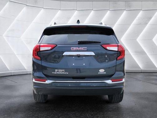 2022 GMC Terrain Denali