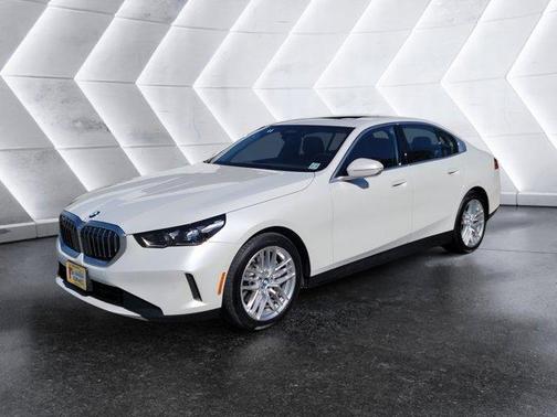 2025 BMW 530 i xDrive