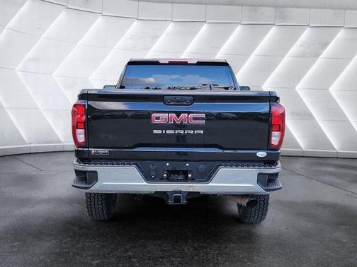 2022 GMC Sierra 2500 Pro