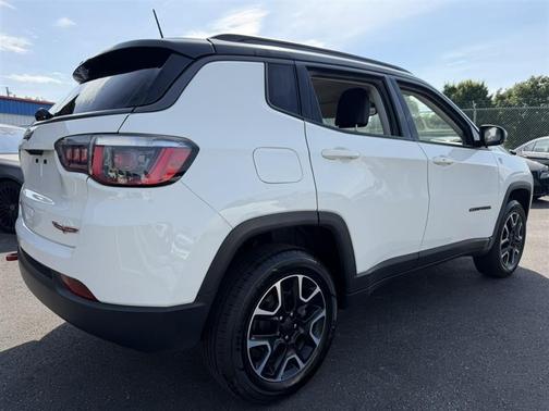 White Clearcoat 2019 Jeep Compass Trailhawk