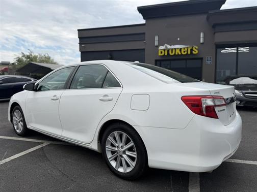 Super White 2012 Toyota Camry XLE