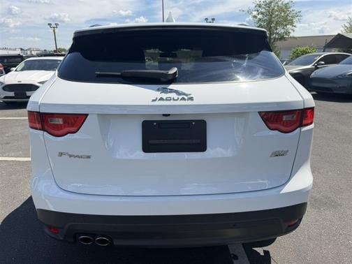 Polaris White 2017 Jaguar F-PACE 20d Premium