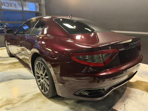 Maroon 2015 Maserati GranTurismo Sport