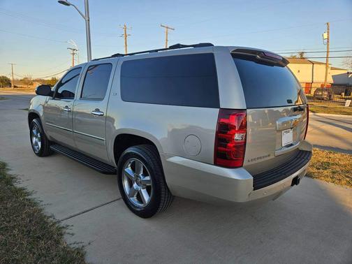 2013 Chevrolet Suburban 1500 LTZ
