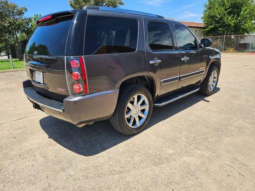 2011 GMC Yukon Denali