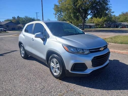 2022 Chevrolet Trax LS
