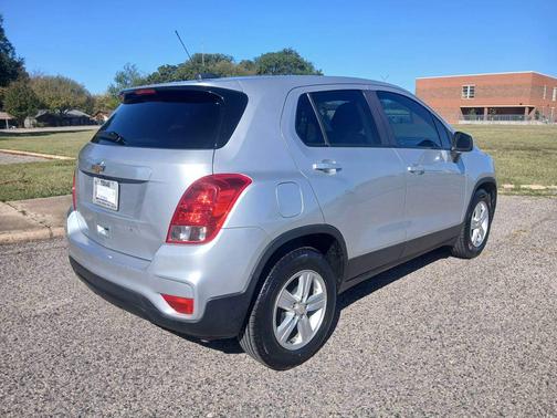 2022 Chevrolet Trax LS