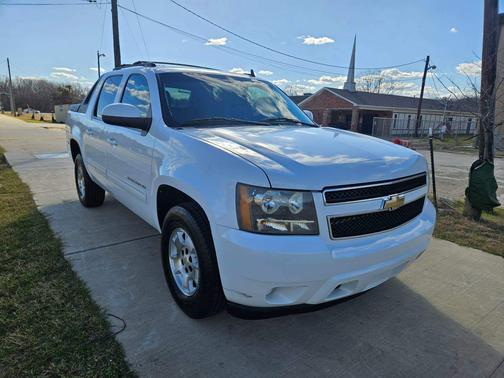 2011 Chevrolet Avalanche 1500 LS