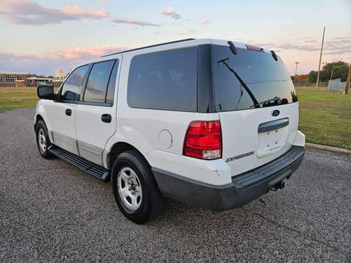 2004 Ford Expedition XLS