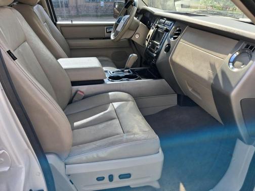 White Platinum Metallic Tri-Coat 2013 Ford Expedition EL Limited