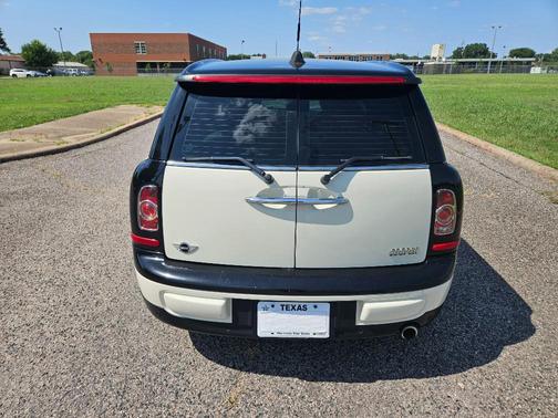 white 2013 MINI Clubman Cooper