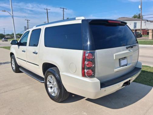 WHITE 2012 GMC Yukon XL Denali