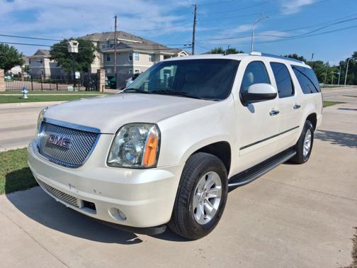 WHITE 2012 GMC Yukon XL Denali