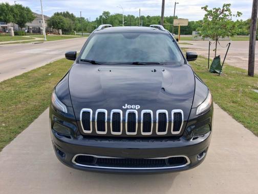 2017 Jeep Cherokee Sport