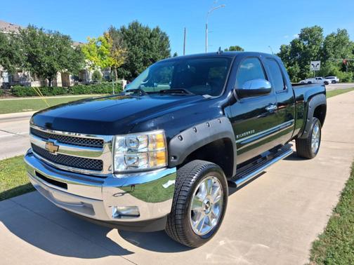Black 2013 Chevrolet Silverado 1500 LT