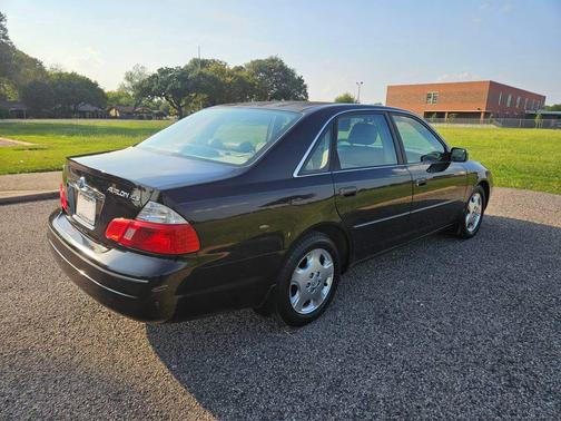 2004 Toyota Avalon XLS