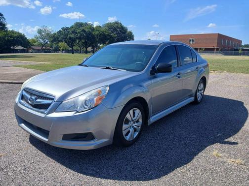 2011 Subaru Legacy 2.5 i