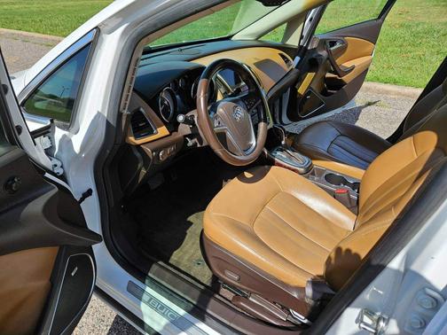 2012 Buick Verano Leather
