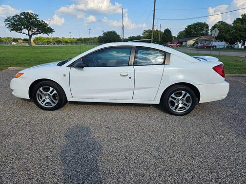 2005 Saturn Ion 3