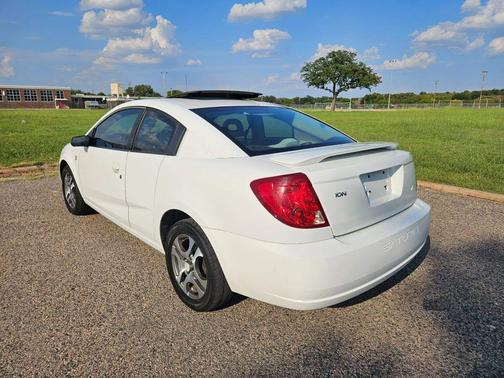 2005 Saturn Ion 3