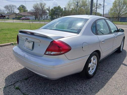 2007 Ford Taurus SE