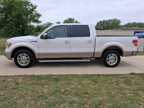 white 2011 Ford F-150 Lariat