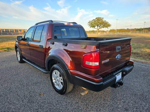 2010 Ford Explorer Sport Trac XLT