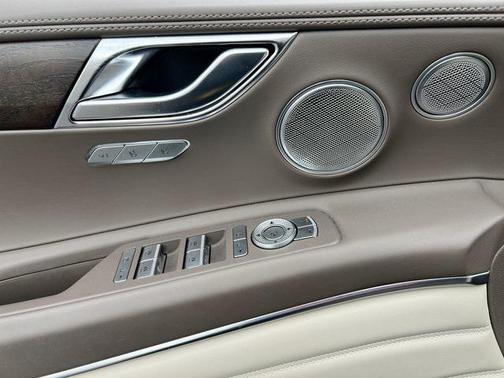 2023 Genesis GV80 2.5T