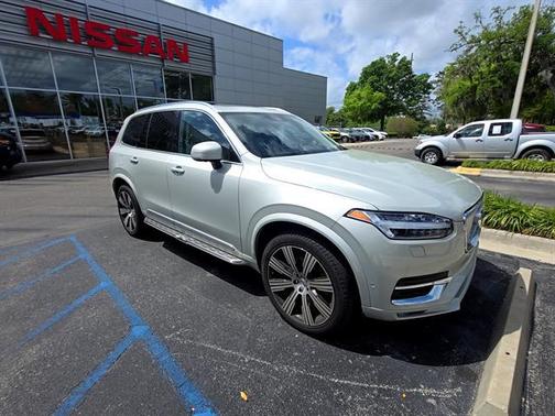 2022 Volvo XC90 T6 Inscription