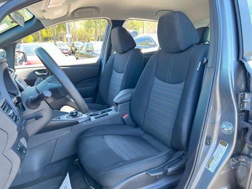 2022 Nissan Leaf S 40 kWh