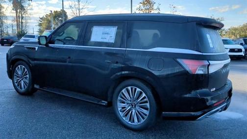2025 INFINITI QX80 Luxe