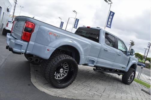 2025 Ford F-450 Lariat