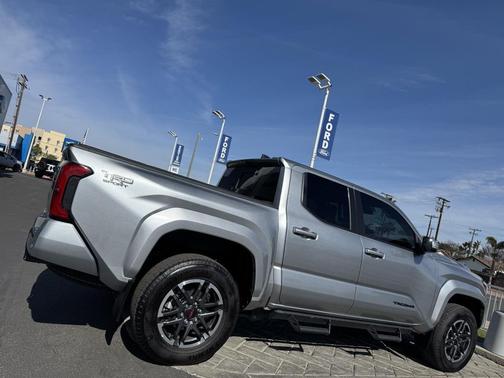 2024 Toyota Tacoma TRD Sport