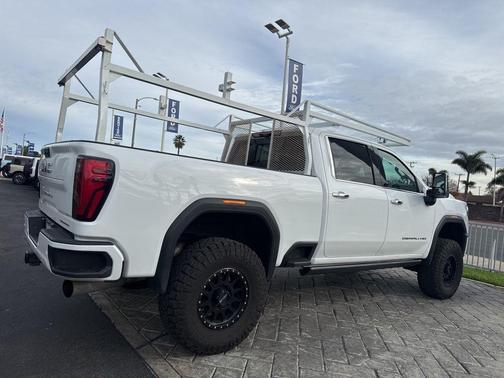 2024 GMC Sierra 2500 Denali