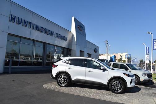 2025 Ford Escape PHEV SE