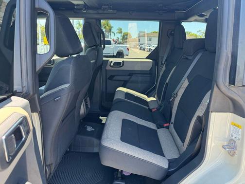 DESERT SAND 2025 Ford Bronco Big Bend