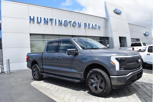 2025 Ford F-150 Lightning Flash