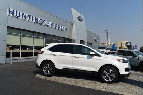 STAR WHITE 2024 Ford Edge SEL