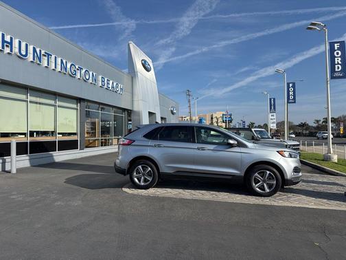 ICONIC SILVER 2024 Ford Edge SEL