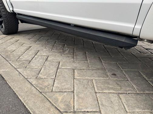 OXFORD WHITE 2023 Ford F-150 Lariat