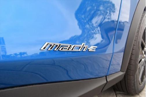 2025 Ford Mustang Mach-E Select