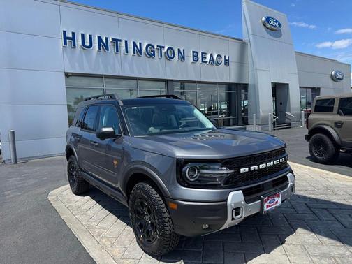 CARBONIZED GRAY METALLIC 2026 Ford Bronco Sport Badlands