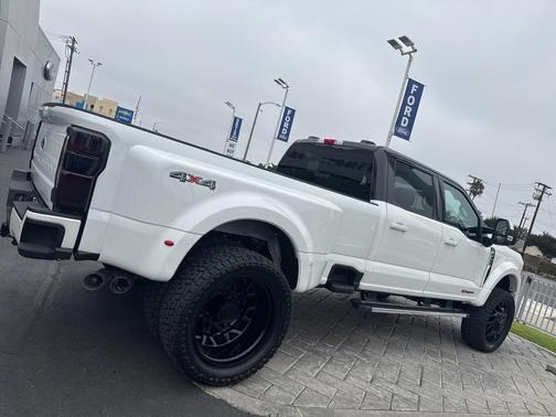 2026 Ford F-450 Lariat