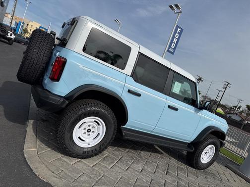 2025 Ford Bronco Heritage Edition