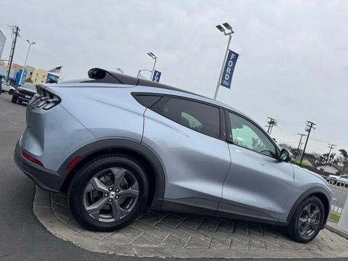 2022 Ford Mustang Mach-E Select