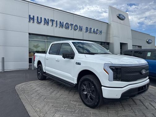 2025 Ford F-150 Lightning Flash