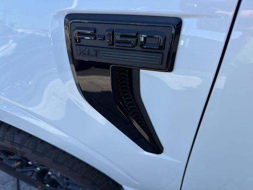 OXFORD WHITE 2026 Ford F-150 XLT