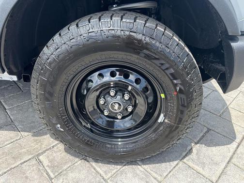 AVALANCHE GRAY 2026 Ford Bronco Big Bend