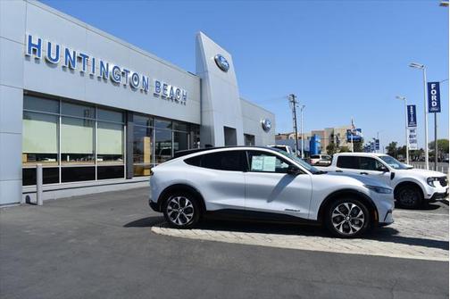 2022 Ford Mustang Mach-E Premium